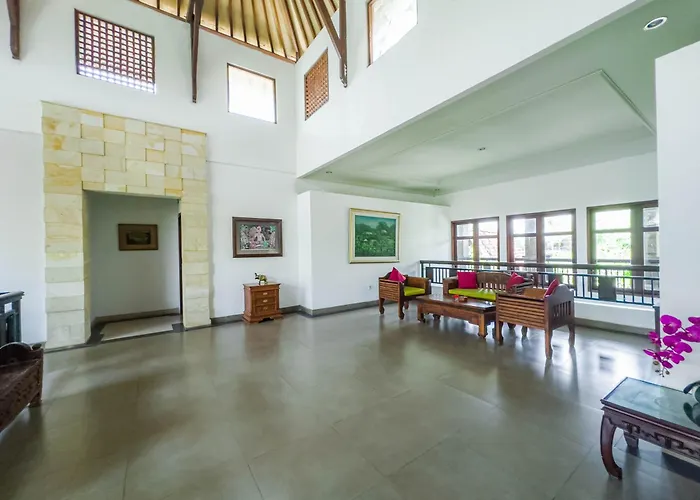 Uma Dana Hotel