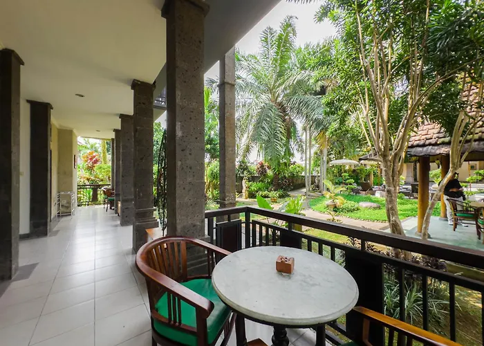 Uma Dana Hotel 3*
